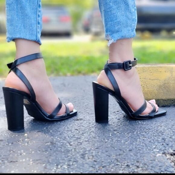 Womens Triple Straps Chunky Heels Sandals Black Color - Picture 4 of 5